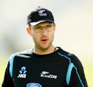 Daniel Vettori's International Cricket Bye Bye | डॅनियल व्हिटोरीचा आंतरराष्ट्रीय क्रिकेटला अलविदा