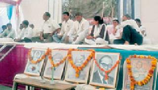 There were no castes at Ashoka | अशोकाच्या वेळी जाती नव्हत्या There were no castes at Ashoka | अशोकाच्या वेळी जाती नव्हत्या