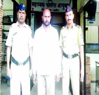 Attempted serial thief caught in Dombivli belga | डोंबिवलीत बॅगा पळविणारा सराईत चोर अटकेत