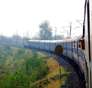 Rail advantage of new reservation rules | नव्या आरक्षण नियमावलीमुळे रेल्वेला फायदा