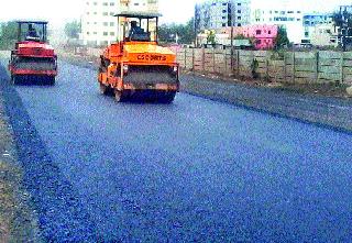 Fourteenth expenditure: Question about status, 12 road proposals | साडेचारशे कोटींचा खर्च : दर्जाबाबत प्रश्नचिन्ह, १२ रस्त्यांचे प्रस्ताव रखडलेले Fourteenth expenditure: Question about status, 12 road proposals | साडेचारशे कोटींचा खर्च : दर्जाबाबत प्रश्नचिन्ह, १२ रस्त्यांचे प्रस्ताव रखडलेले