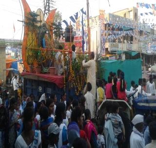Bhima Jubilee procession in Adoli peacefully | अडोळी येथे भीमजयंती मिरवणूक शांततेत Bhima Jubilee procession in Adoli peacefully | अडोळी येथे भीमजयंती मिरवणूक शांततेत