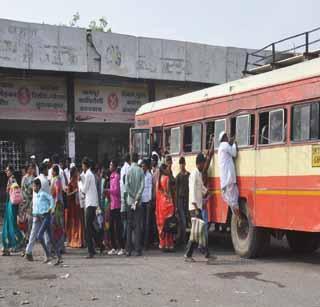 Passengers do not believe the bus station is safe | प्रवाशांना वाटत नाही बसस्थानक सुरक्षित