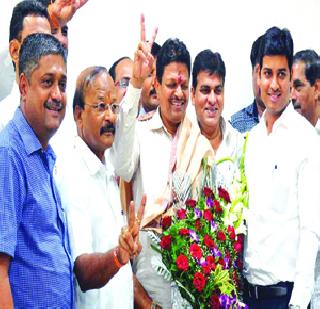 Ramesh Mhatre as the Standing Chairman | स्थायी सभापतीपदी रमेश म्हात्रे Ramesh Mhatre as the Standing Chairman | स्थायी सभापतीपदी रमेश म्हात्रे