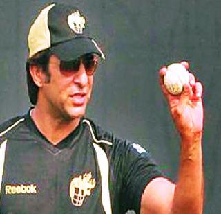 Fast bowlers stabilize in India: Akram | भारतात वेगवान गोलंदाजी स्थिरावतेय : अक्रम