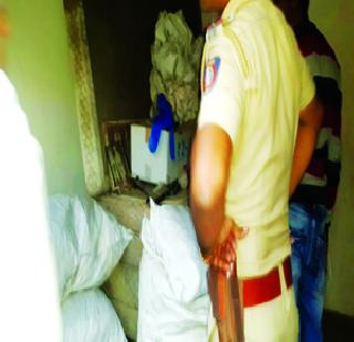 'Gutkha Das Mata Take' in Ambernath | अंबरनाथमध्ये ‘गुटखा द्या मते घ्या’ 'Gutkha Das Mata Take' in Ambernath | अंबरनाथमध्ये ‘गुटखा द्या मते घ्या’