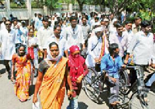 Patients with Disabilities: | अपंगांचा प्रहार : Patients with Disabilities: | अपंगांचा प्रहार :