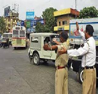 Watch over 32 police stations | पोलिसांचा ३२ केंद्रांवर वॉच Watch over 32 police stations | पोलिसांचा ३२ केंद्रांवर वॉच