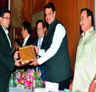 Increase the credibility of the administration | प्रशासनाची विश्वासार्हता वाढवा