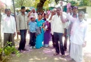 Collective achievements of political parties in the district | जिल्ह्यात राजकीय पक्षांना संमिश्र यश Collective achievements of political parties in the district | जिल्ह्यात राजकीय पक्षांना संमिश्र यश