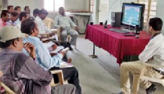 Teachers' online training begins in district | जिल्हाभरात शिक्षकांच्या आॅनलाईन प्रशिक्षणाला सुरूवात