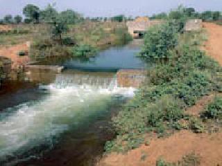 Small canal disorder | लघु कालव्याच्या अपूर्णावस्थेचा फटका