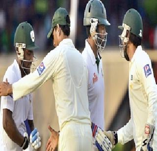 Pak-Bangla Test draw | पाक-बांगला कसोटी अनिर्णीत Pak-Bangla Test draw | पाक-बांगला कसोटी अनिर्णीत