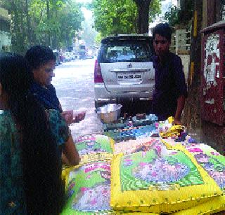 Textured basmati found on the wagon | हातगाडीवर मिळतोय बनावट बासमती Textured basmati found on the wagon | हातगाडीवर मिळतोय बनावट बासमती