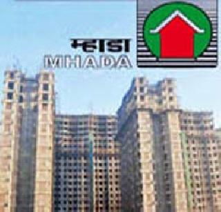 Even during the visit of the Chief Minister, the brokerage in the MHADA also happened | मुख्यमंत्र्यांच्या भेटीवेळीही म्हाडात दलालाचा वावर