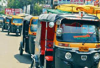 Belgaum Parking of Electricity | आॅटोरिक्षांची बेलगाम पार्किंग Belgaum Parking of Electricity | आॅटोरिक्षांची बेलगाम पार्किंग