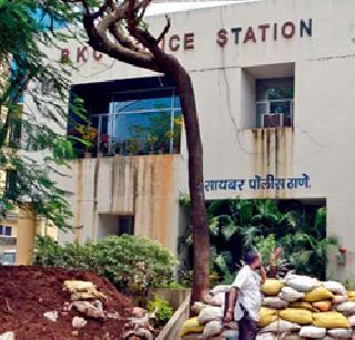 Due to the death of the girl, the acquittal of the accused on the bail bond of the girl | मुलीच्या निधनामुळे महिला आरोपीची जामिनावर मुक्तता Due to the death of the girl, the acquittal of the accused on the bail bond of the girl | मुलीच्या निधनामुळे महिला आरोपीची जामिनावर मुक्तता