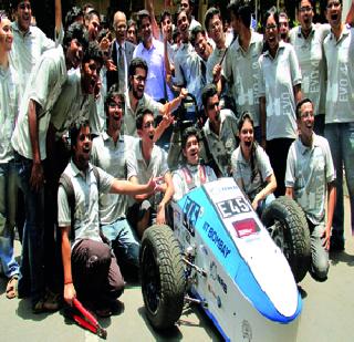 IIT's 'electric power' | आयआयटीयन्सची ‘विद्युतभरारी’ IIT's 'electric power' | आयआयटीयन्सची ‘विद्युतभरारी’