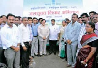 Before the monsoon, the activities of Atpa Water Shire | पावसाळ्यापूर्वी आटपा जलशिवारची कामे Before the monsoon, the activities of Atpa Water Shire | पावसाळ्यापूर्वी आटपा जलशिवारची कामे