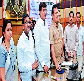 Hi-tech went to Municipal Corporation | महापालिका झाली हायटेक Hi-tech went to Municipal Corporation | महापालिका झाली हायटेक