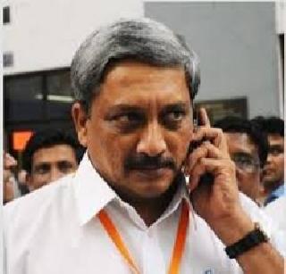 It is not unnecessary to use terrorists to extract terrorists' thorns - Parrikar | अतिरेक्यांचा काटा काढण्यासाठी अतिरेकी वापरणे गैर नाही - पर्रीकर