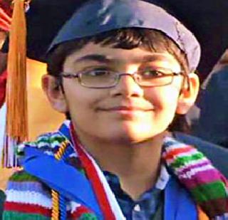 11 year old Tanishq graduates of three subjects | ११ वर्षांचा तनिष्क तीन विषयांत पदवीधर 11 year old Tanishq graduates of three subjects | ११ वर्षांचा तनिष्क तीन विषयांत पदवीधर