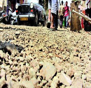 Discipline at the excavation | खोदकामांवर शिस्तीचा बडगा