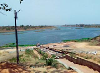 Wardha river water: | वर्धा नदी जलमय : Wardha river water: | वर्धा नदी जलमय :