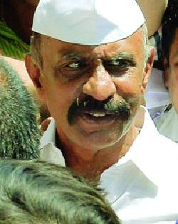 Increase in Arun Gawli parole till 12th June | अरुण गवळीच्या पॅरोलमध्ये १२ जूनपर्यंत वाढ Increase in Arun Gawli parole till 12th June | अरुण गवळीच्या पॅरोलमध्ये १२ जूनपर्यंत वाढ
