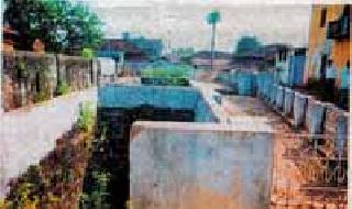 Bhosaleer's safe places started to dew | भोसलेकालीन सुरक्षित स्थळे ओस पडू लागली Bhosaleer's safe places started to dew | भोसलेकालीन सुरक्षित स्थळे ओस पडू लागली