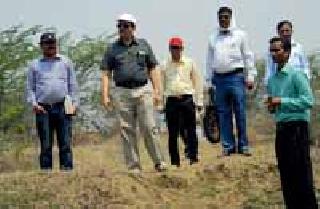 Survey of Ira river works | इरई नदीच्या कामाची पाहणी Survey of Ira river works | इरई नदीच्या कामाची पाहणी