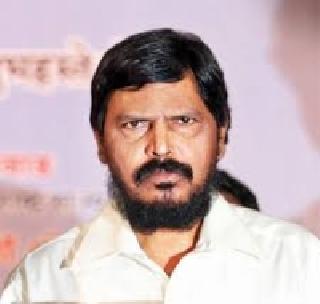 Deccan Queen also deserves Marathi material - Ramdas Athavale | डेक्कन क्वीनमध्येही हवे मराठी पदार्थ - रामदास आठवले Deccan Queen also deserves Marathi material - Ramdas Athavale | डेक्कन क्वीनमध्येही हवे मराठी पदार्थ - रामदास आठवले