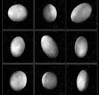 Ninematic dance of the five chants of 'Pluto' | ‘प्लुटो’च्या पाच चंद्रांचे नयनरम्य नृत्य Ninematic dance of the five chants of 'Pluto' | ‘प्लुटो’च्या पाच चंद्रांचे नयनरम्य नृत्य