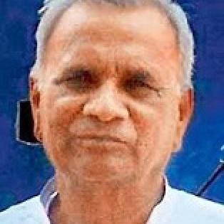 Rape with women's consent - SP leader's Muktaphale | महिलांच्या संमतीनेच होतो बलात्कार - सपा नेत्याची मुक्ताफळे Rape with women's consent - SP leader's Muktaphale | महिलांच्या संमतीनेच होतो बलात्कार - सपा नेत्याची मुक्ताफळे
