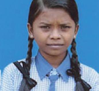 Desperate to overcome adversity | निकिताने केली प्रतिकूलतेवर मात Desperate to overcome adversity | निकिताने केली प्रतिकूलतेवर मात