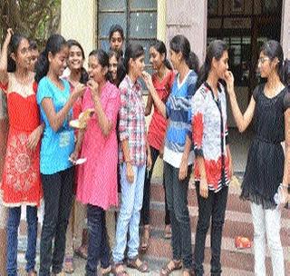 Buldhana tops in district division | बुलडाणा जिल्हा विभागात अव्वल Buldhana tops in district division | बुलडाणा जिल्हा विभागात अव्वल