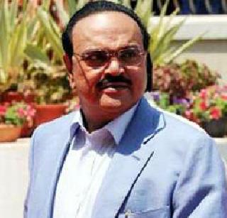 In the Bhujbal crisis with flashy figures | बेधडक वृत्तीने भुजबळ संकटात