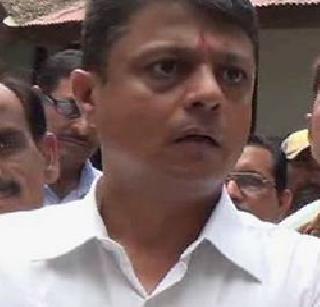 Manish Jain and four others imprisoned for the year | मनीष जैन यांच्यासह चौघांना वर्षभर कारावास Manish Jain and four others imprisoned for the year | मनीष जैन यांच्यासह चौघांना वर्षभर कारावास