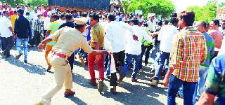 Stop the road at Rasbihari Chaufuli | रासबिहारी चौफुलीवर रास्ता रोको