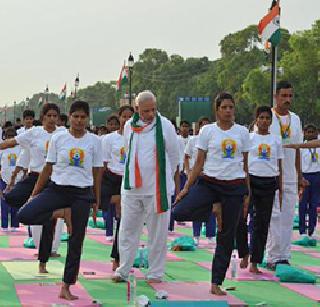 Get Yoga Tension Free - Prime Minister Modi | योग करा तणाव मुक्त व्हा - पंतप्रधान मोदी