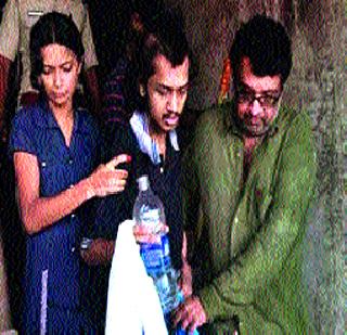The condition of psychosis due to the developer | विकासकामुळे मनोरुग्णाचे हाल The condition of psychosis due to the developer | विकासकामुळे मनोरुग्णाचे हाल