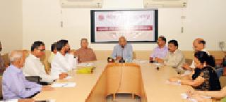 Freedom of expression is essential | अभिव्यक्ती स्वातंत्र्य अबाधितच हवे Freedom of expression is essential | अभिव्यक्ती स्वातंत्र्य अबाधितच हवे