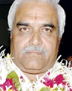 The clutches dominate the clay; Nationalist Nimasi | चिखलदऱ्यात खोडके गटाचे वर्चस्व; राष्ट्रवादीची नामुष्की The clutches dominate the clay; Nationalist Nimasi | चिखलदऱ्यात खोडके गटाचे वर्चस्व; राष्ट्रवादीची नामुष्की