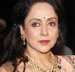 Surgery of hemamalini | हेमामालिनी यांच्यावर शस्त्रक्रिया Surgery of hemamalini | हेमामालिनी यांच्यावर शस्त्रक्रिया