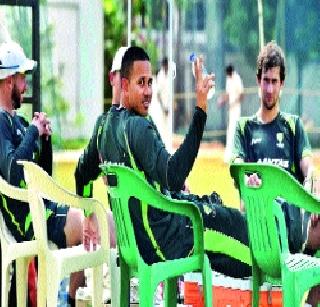 Australia and India will compete against India 'A' | आॅस्ट्रेलिया व भारत ‘अ’ संघांदरम्यान लढत Australia and India will compete against India 'A' | आॅस्ट्रेलिया व भारत ‘अ’ संघांदरम्यान लढत