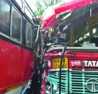 Two bus collision; 31 injured | दोन बसची टक्कर; ३१ जखमी