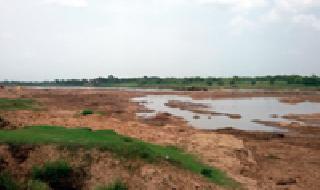 Sandstones: | रेतीचा उपसा :