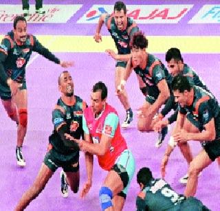 Bengal Warriors thrilling victory | बंगाल वॉरीयर्सचा थरारक विजय Bengal Warriors thrilling victory | बंगाल वॉरीयर्सचा थरारक विजय