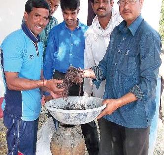 Kajrami lajiravicha! | कजर्माफी लाजिरवाणीच! Kajrami lajiravicha! | कजर्माफी लाजिरवाणीच!
