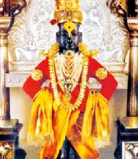 Three thousand Varkari of Dhamangaon Vitthal's door | धामणगावचे तीन हजार वारकरी विठ्ठलाच्या दारी Three thousand Varkari of Dhamangaon Vitthal's door | धामणगावचे तीन हजार वारकरी विठ्ठलाच्या दारी